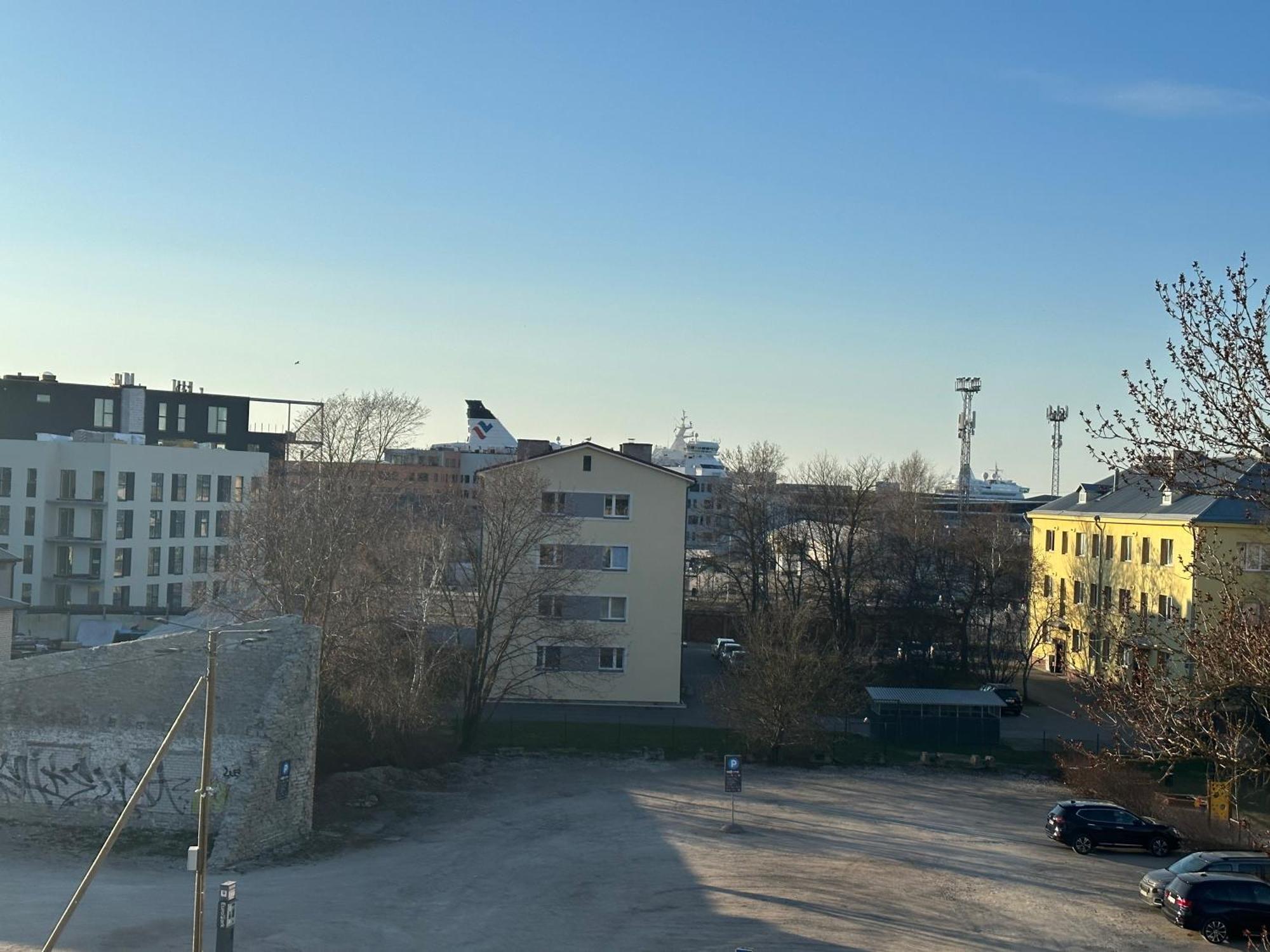 Room Near City Center Harbour Tallinn Eksteriør bilde